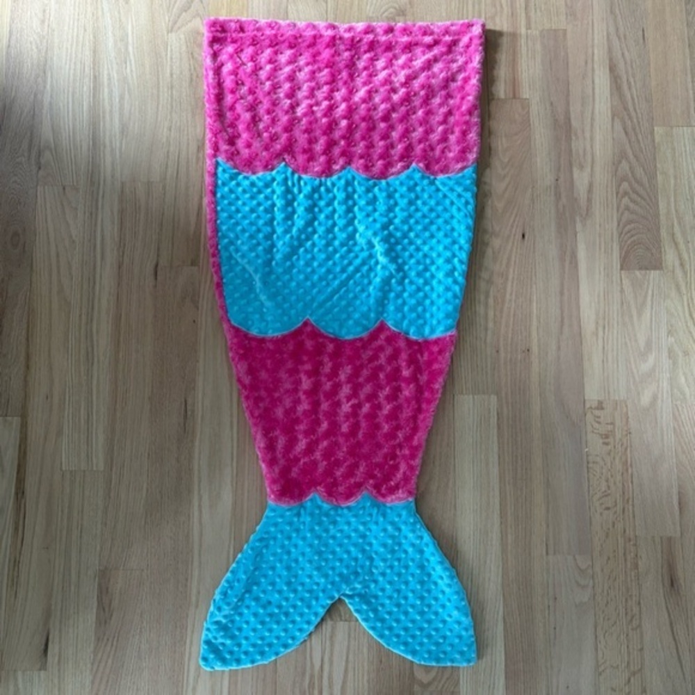 Mud Pie Kids Mermaid Tail Minky Blanket